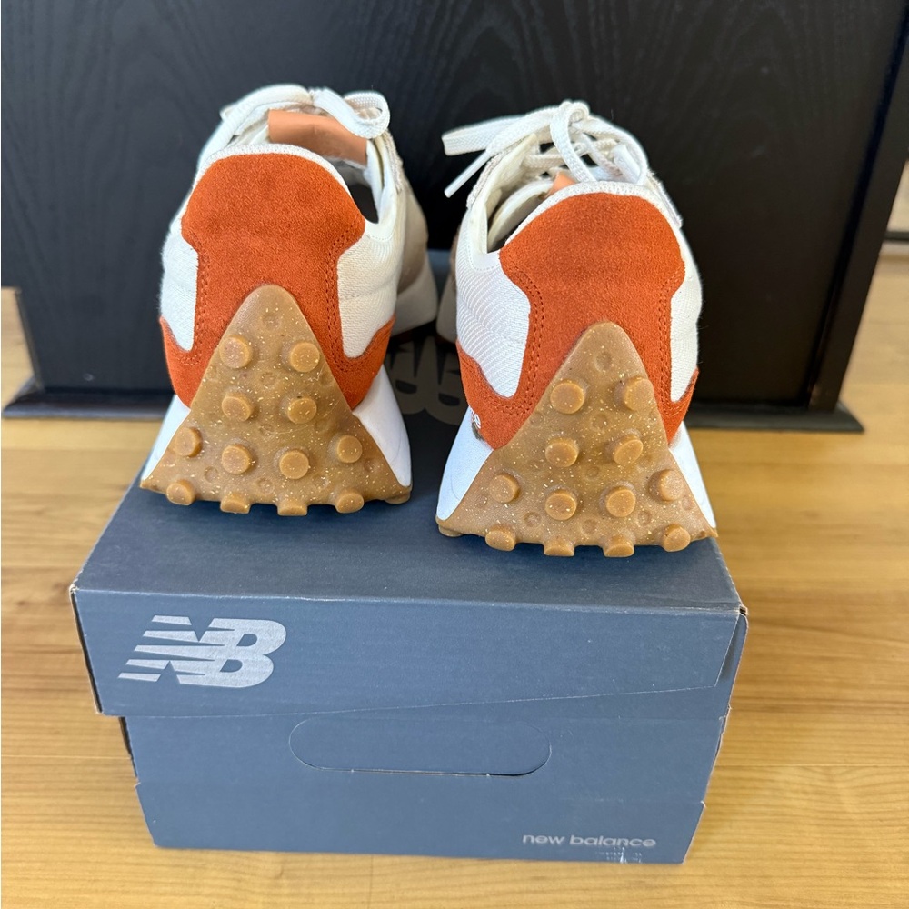 New Balance Women's 327 Shoes SZ-10 - Picture 5 of 6